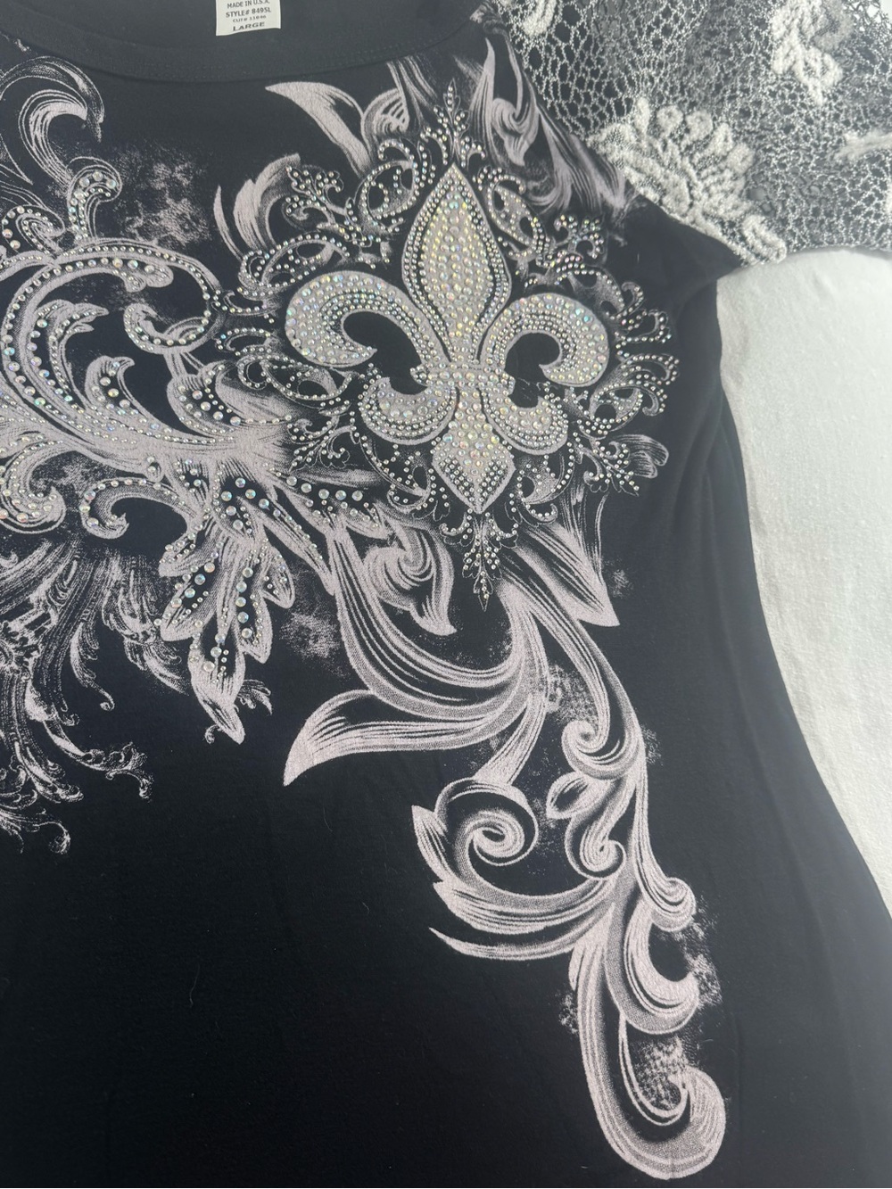 Vocal Y2K Black Long-Sleeve Shirt Fleur-de-Lis White Lace Sleeves Large Goth - Picture 5 of 7